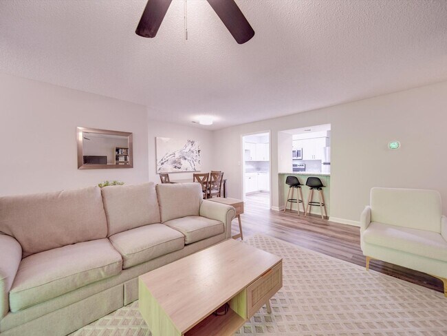 Building Photo - 1052 Churchill Downs Ct