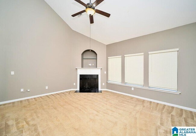 Building Photo - 315 Polo Ct
