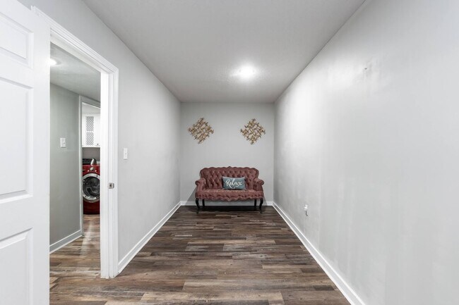 Building Photo - 2212 Foxtrot Rd