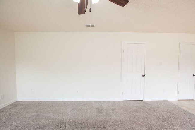 Building Photo - 8204 Tavaros Dr