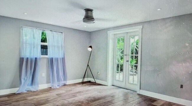 Building Photo - 1001 71st St NW