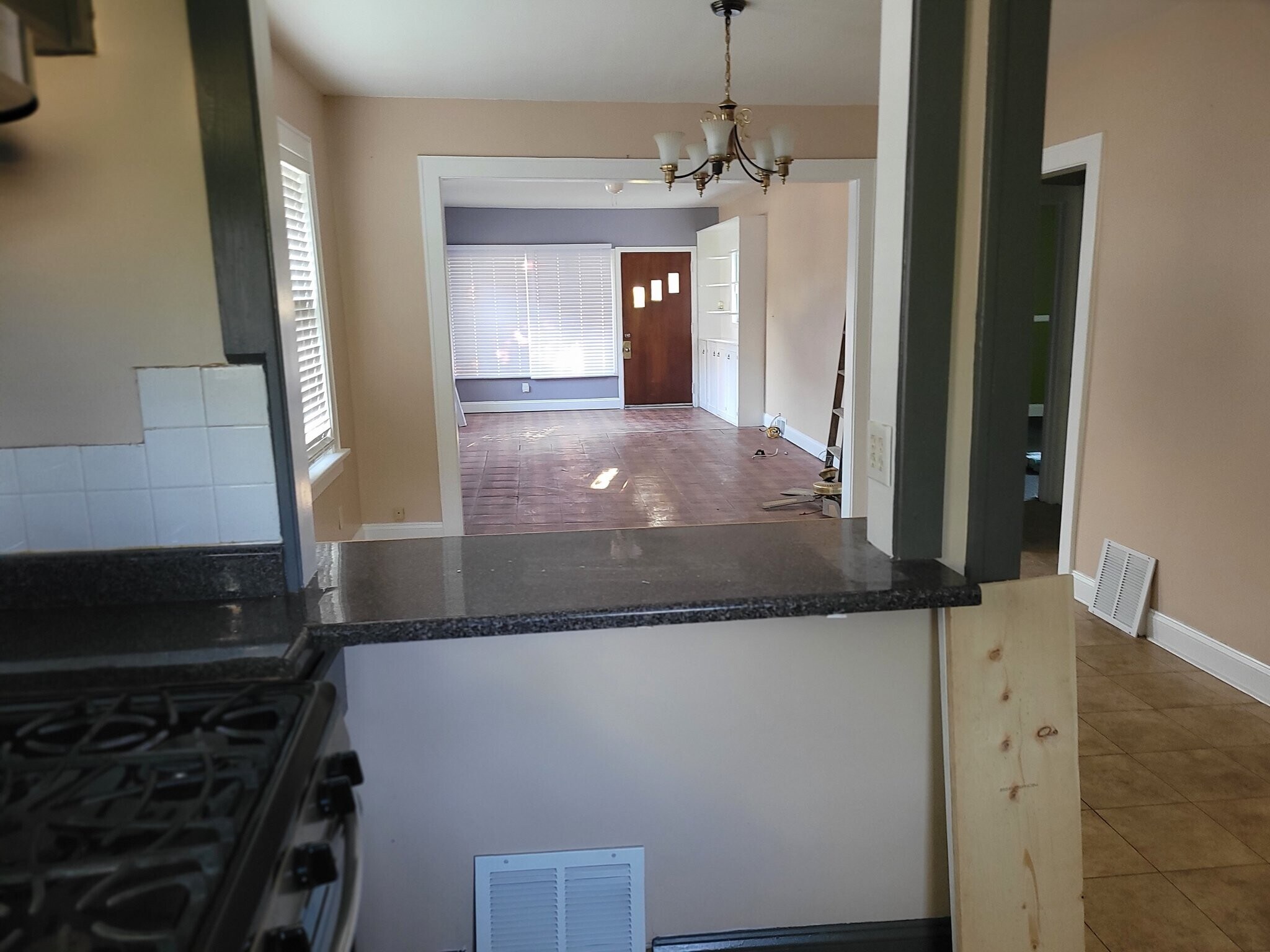 Building Photo - 135 S Elmwood Ave