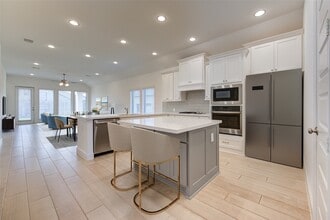 Building Photo - 4126 Haven Crest Ln