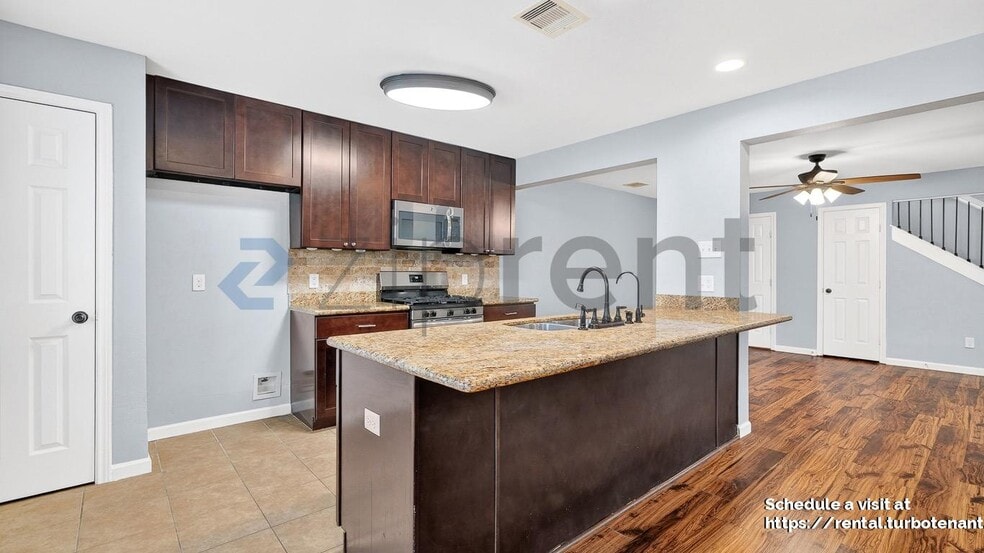 Building Photo - 15818 Whiteglade Ln