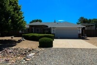 Building Photo - Three Bedroom Home in Prescott Valley