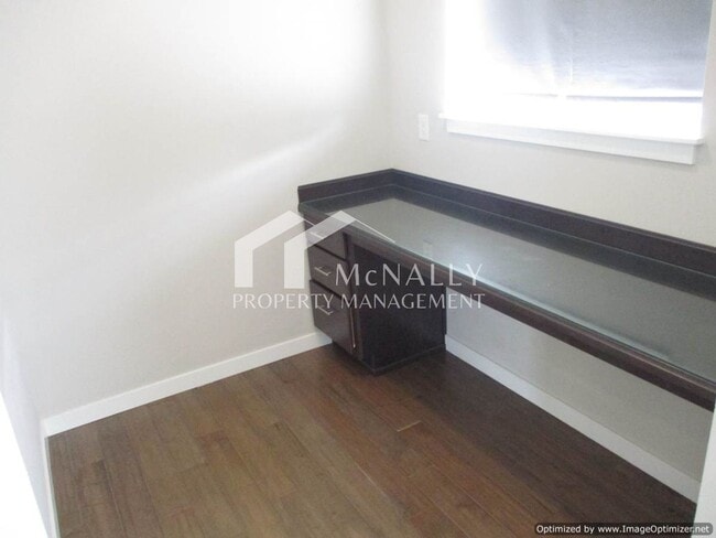 Building Photo - Spacious 4-Bedroom Home with Modern Comforts