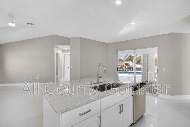 Building Photo - 18662 Arapahoe Cir