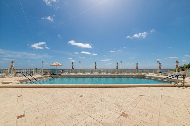 Building Photo - 1200 S Ocean Blvd