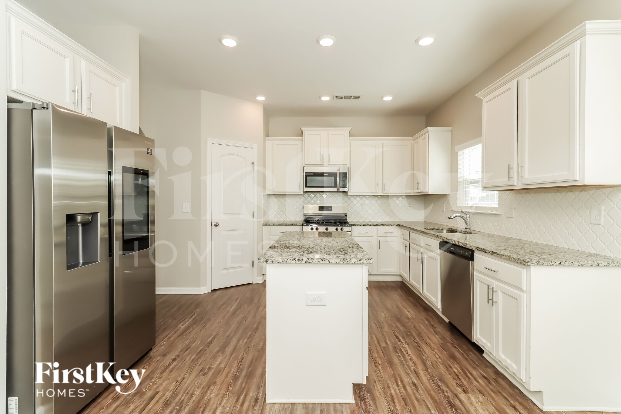 Building Photo - 529 S Fortune Way