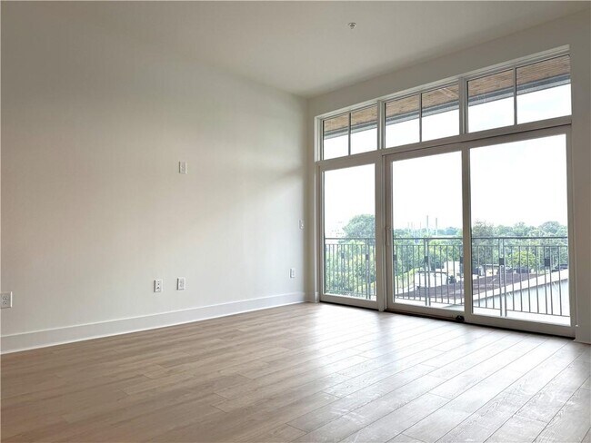 Building Photo - 675 Drewry St NE