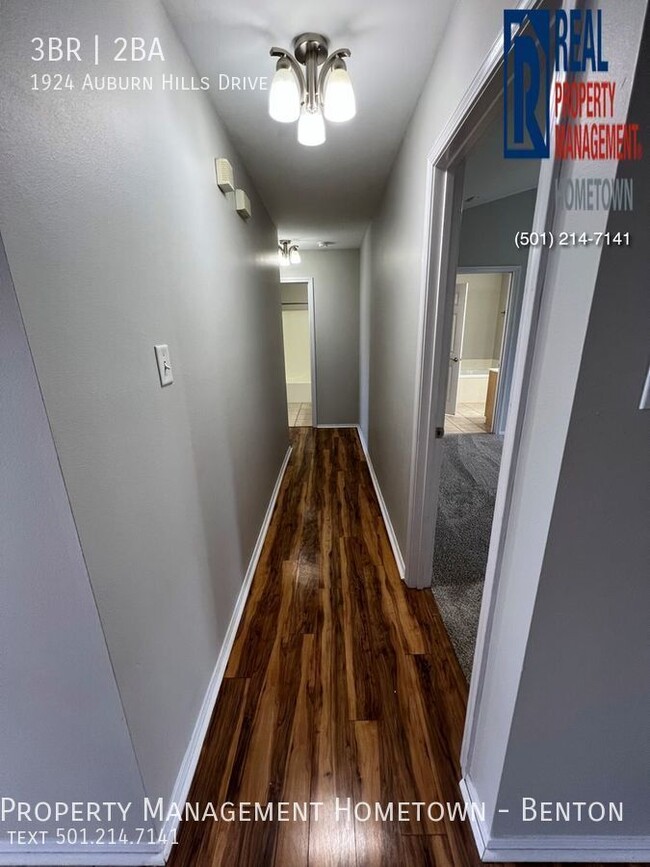 Building Photo - HALF OFF FIRST MONTH'S RENT MOVE-IN INCENT...