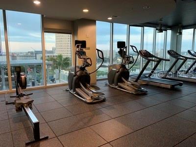 Building Photo - 777 N Ashley Dr