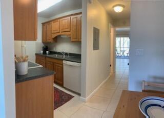 Building Photo - 3915 S Flagler Dr