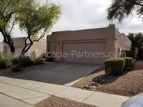 Building Photo - 3 Bedroom/2 Bath in Gated Community