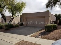 Building Photo - 3 Bedroom/2 Bath in Gated Community
