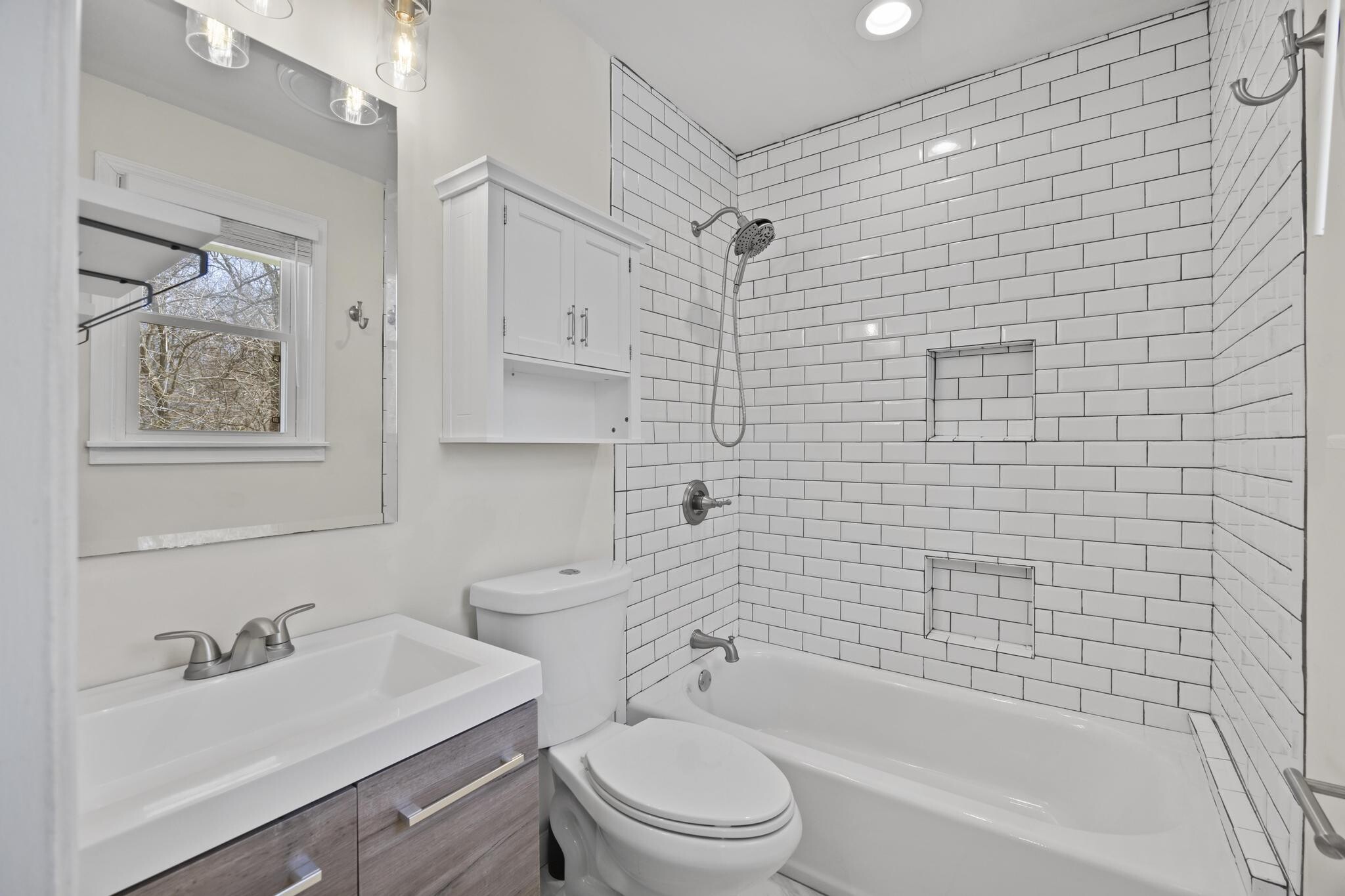 Building Photo - 8312 Savage Guilford Rd