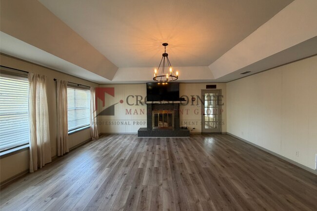 Building Photo - Almost Ready! 2 Bedroom 1 Bath ON Lake Palestine!