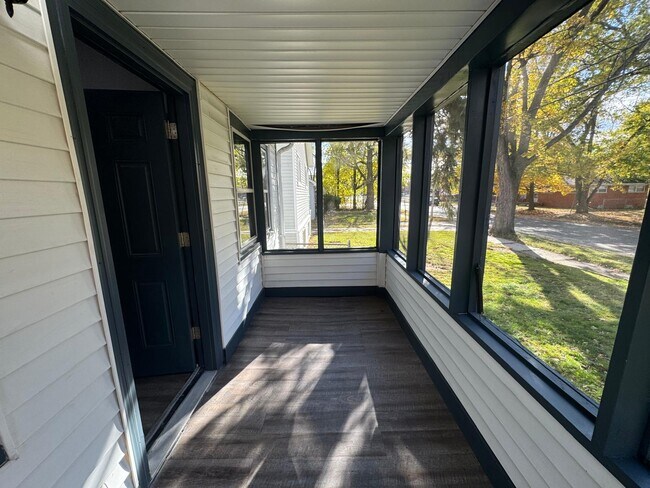 Building Photo - 19234-19235 Five Pts St