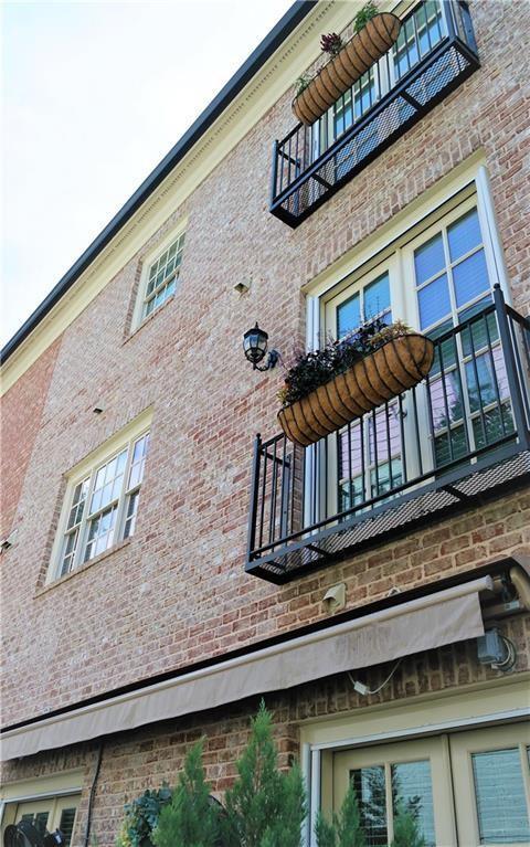 Building Photo - 3475 Roxboro Rd NE