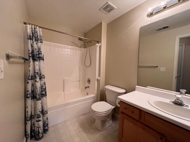 Building Photo - Charming 3/2/2 Home in Gardnerville *MUST SEE*