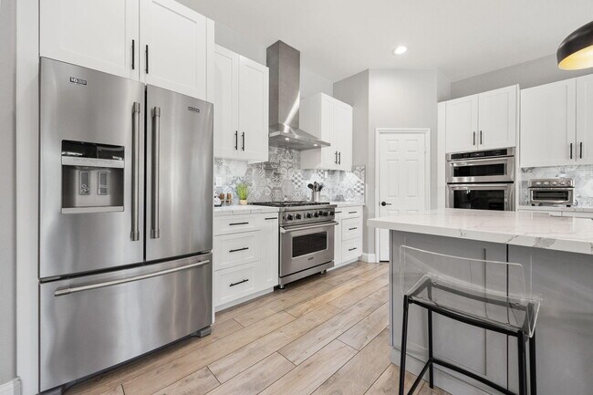 Building Photo - 49392 Hohokam River St