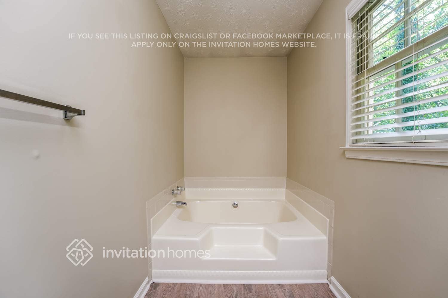 Building Photo - 776 Amberglen Ln