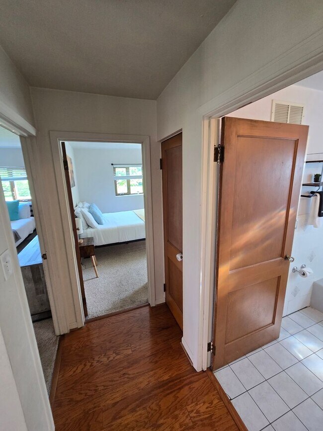 Building Photo - Stunning 4Bed 2bath House in Point Breeze!...