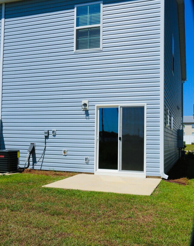 Building Photo - 444 Ocala Dr