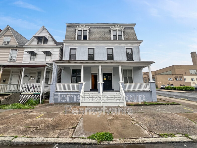 Primary Photo - 31 S 18th St