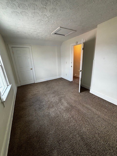 Building Photo - 2413 S Smithville Rd