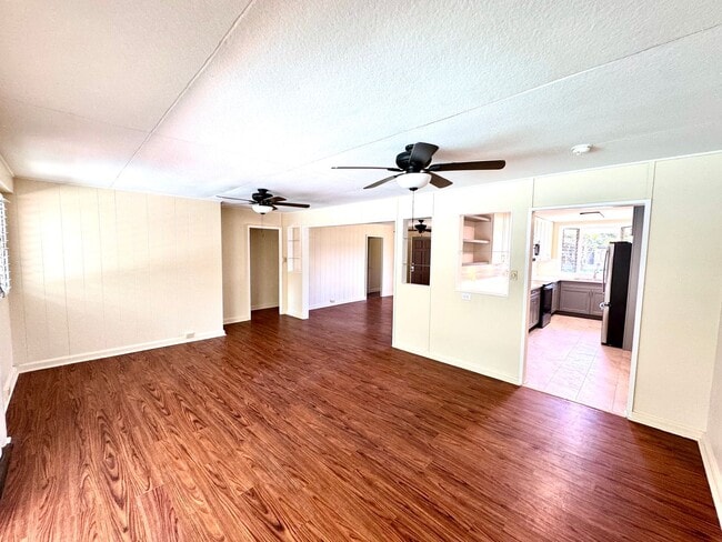 Building Photo - 919 Kaipi'i St