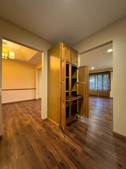 Building Photo - 3133 Wildbriar Ln