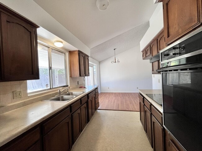 Building Photo - 5337 W Richert Ave