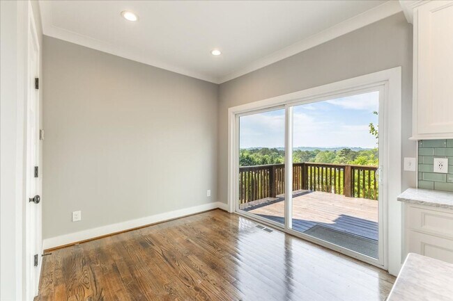 Building Photo - Stunning Home w Million Dollar Views! 4 Be...