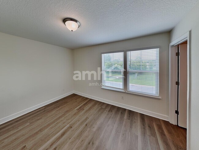 Building Photo - 2900 Calebs Cove Way