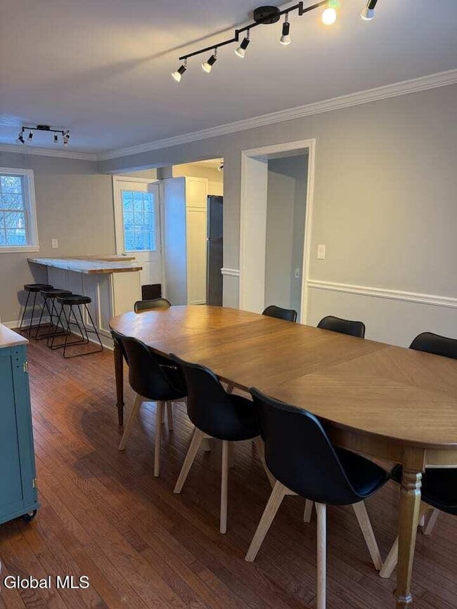 Building Photo - 135 Winthrop Ave