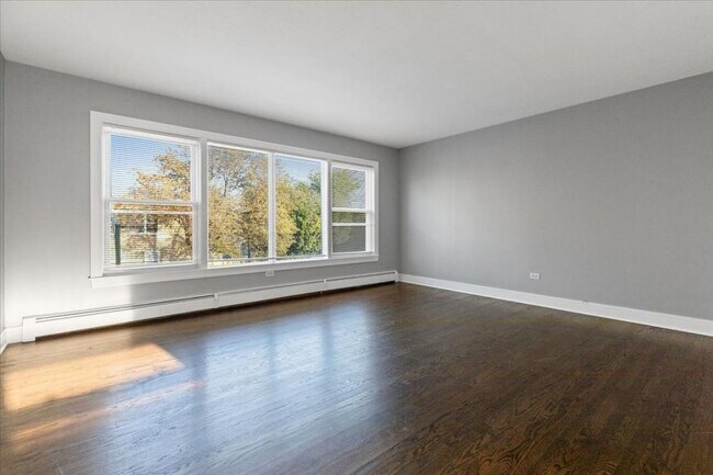 Building Photo - 2 bedroom in Chicago IL 60634