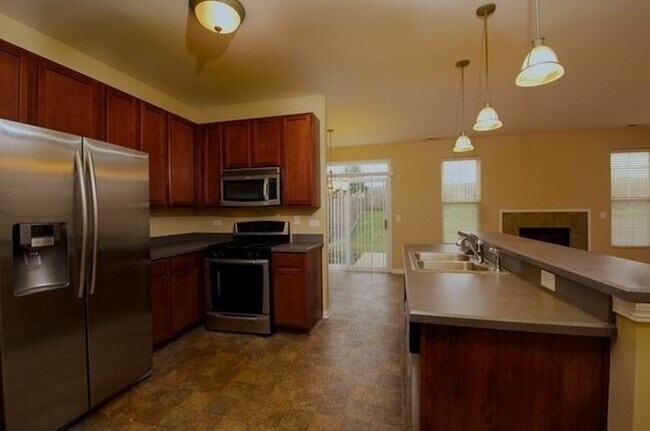 Building Photo - 25243 Colligan St