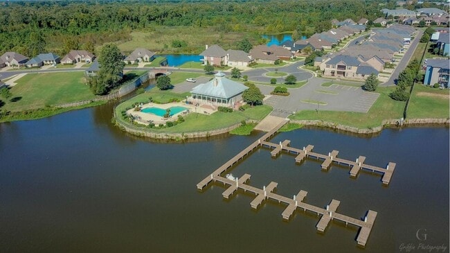 Building Photo - 1144 Island Park Blvd