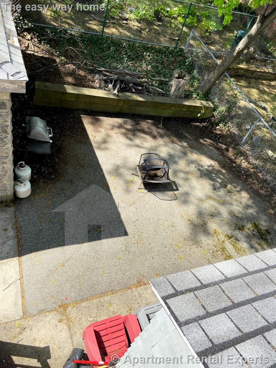 Building Photo - 41 Bay State Ave