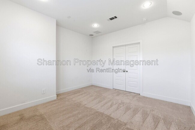 Building Photo - 24610 Bardona Way