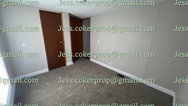 Building Photo - 106 Mill Creek Ct