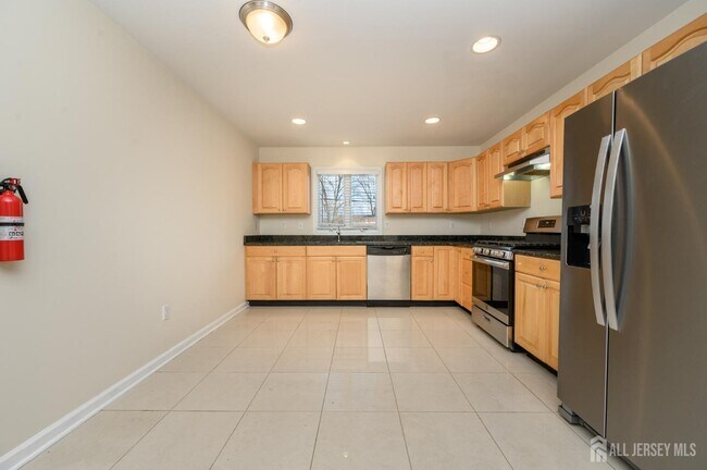 Building Photo - 601 St Marks St