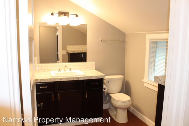 Building Photo - 3 br, 1 bath House - 725 4th Street NW - U...