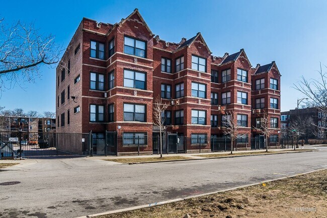 Building Photo - 350-352 E 59th St