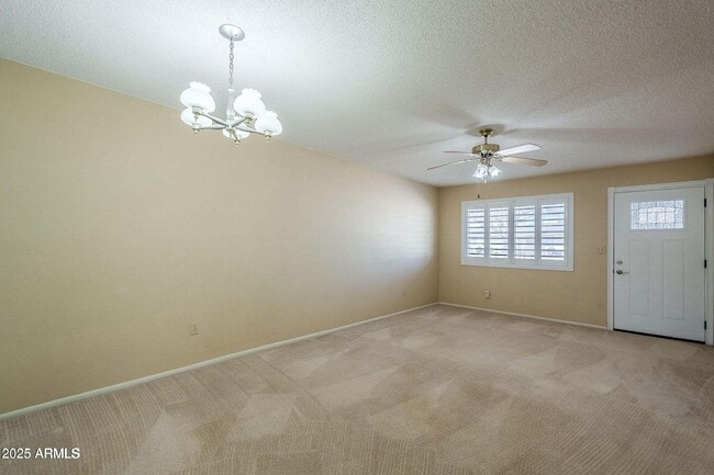 Building Photo - 13611 N Newcastle Dr