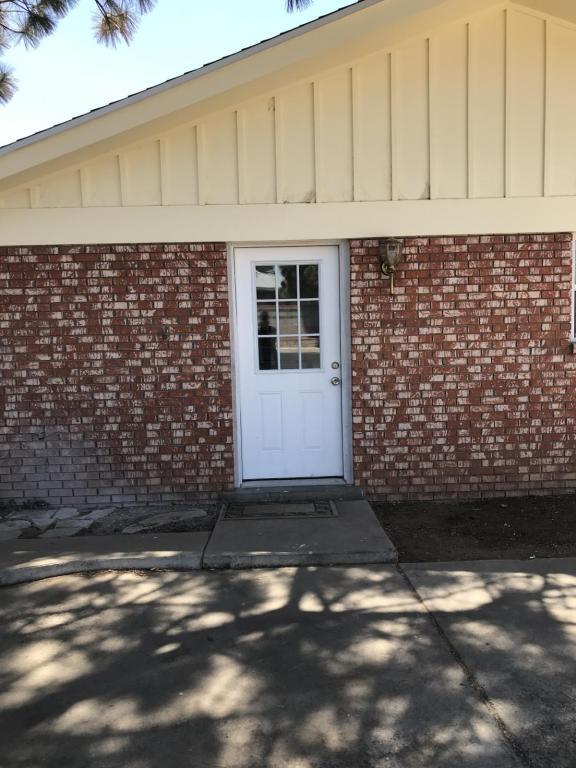 Building Photo - 2732 Mesilla St NE