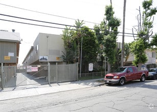 Building Photo - 6632 Darby Ave