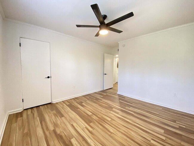 Building Photo - Faris Ridge Condominiums