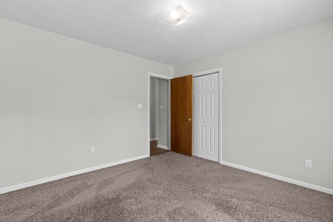 Building Photo - 116 Mesa Ln